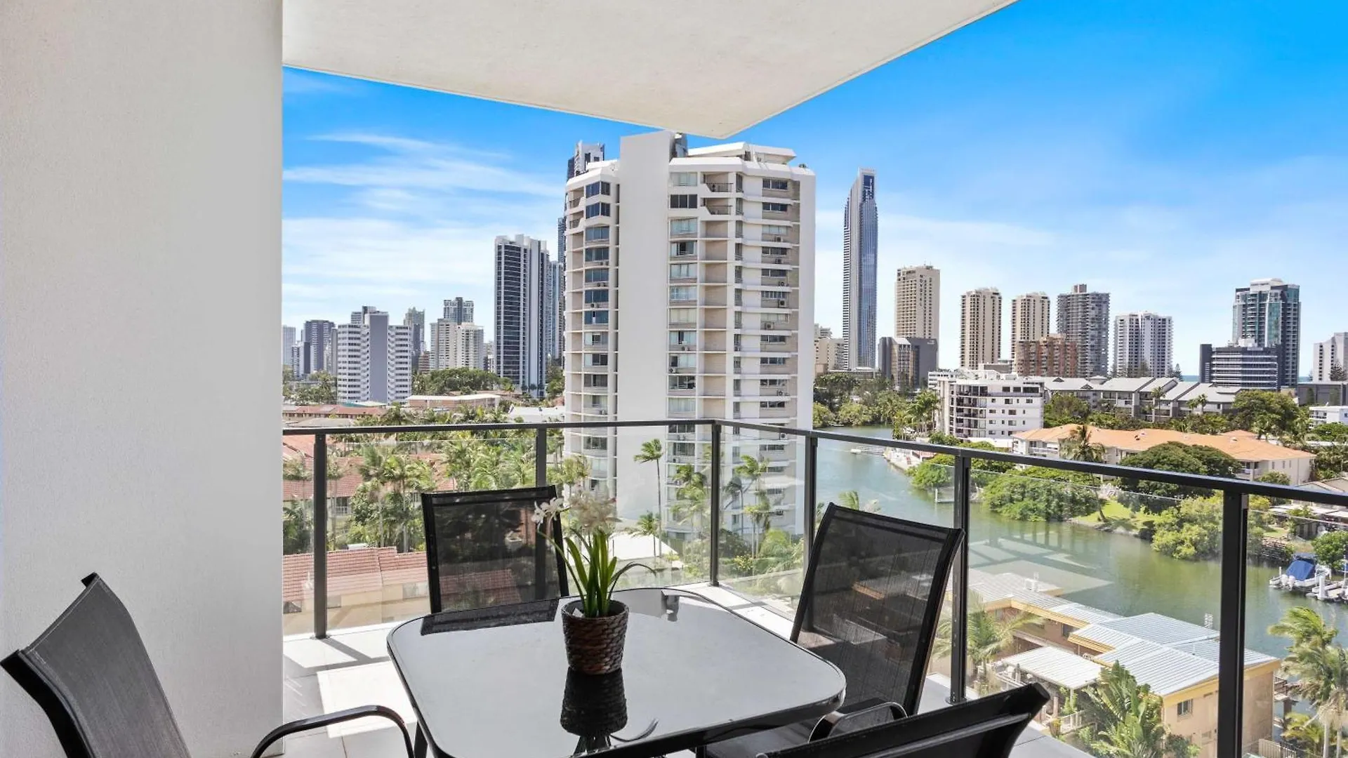 ****  Aparthotel Peninsular Gold Coast Australie