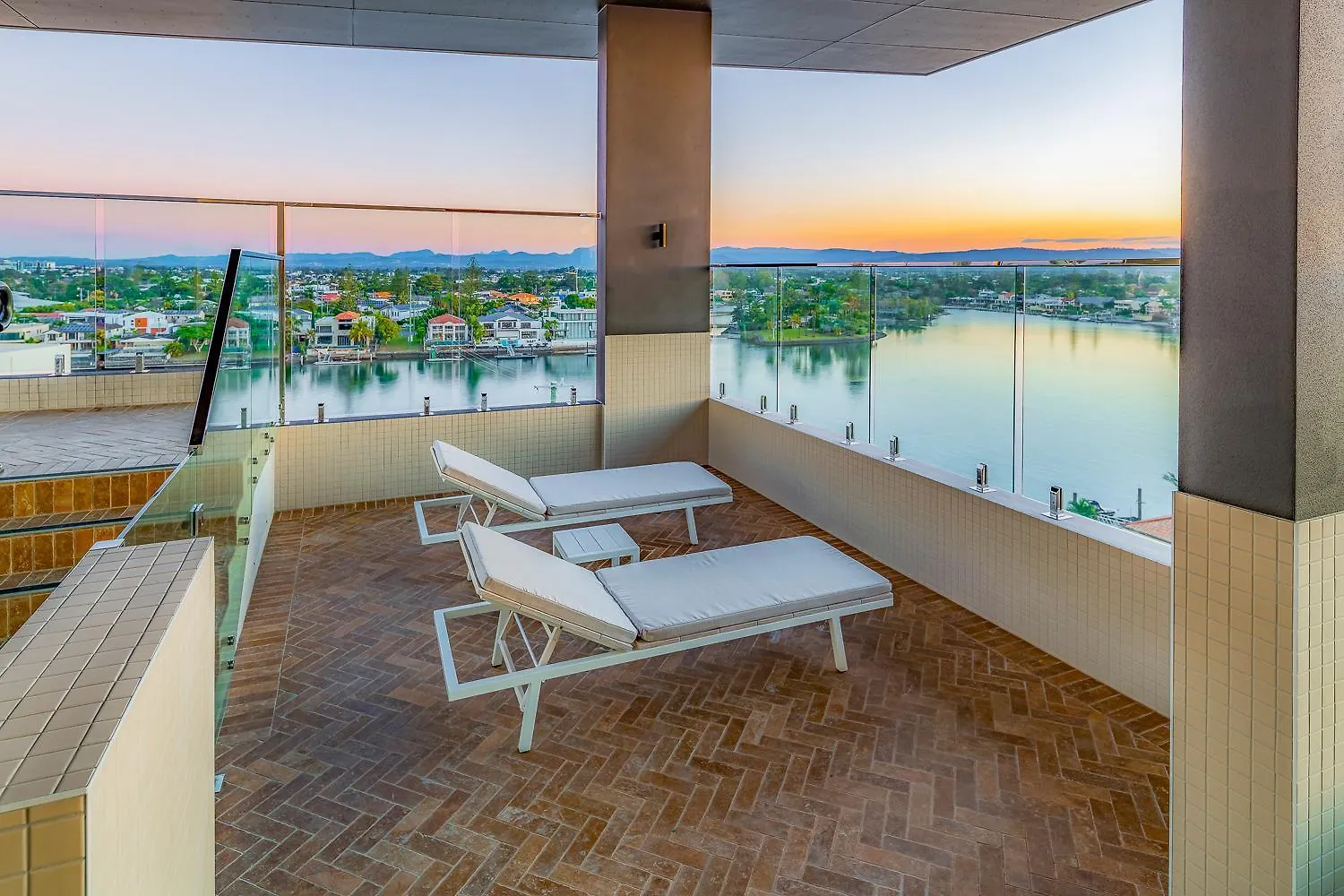 Aparthotel Peninsular Gold Coast 4*,